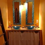 Le Manoir De Gatines 3*