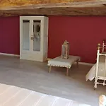 Le Manoir De Gatines B&B
