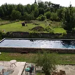 Le Manoir De Gatines ベッド・アンド・ブレックファスト