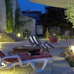 Nocleg ze śniadaniem Le Manoir De Gatines 3*