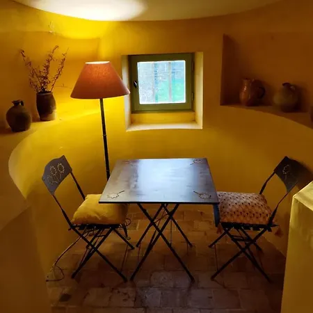 לינה וארוחת בוקר Le Manoir De Gatines *
