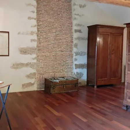 Le Manoir De Gatines לינה וארוחת בוקר Tigné